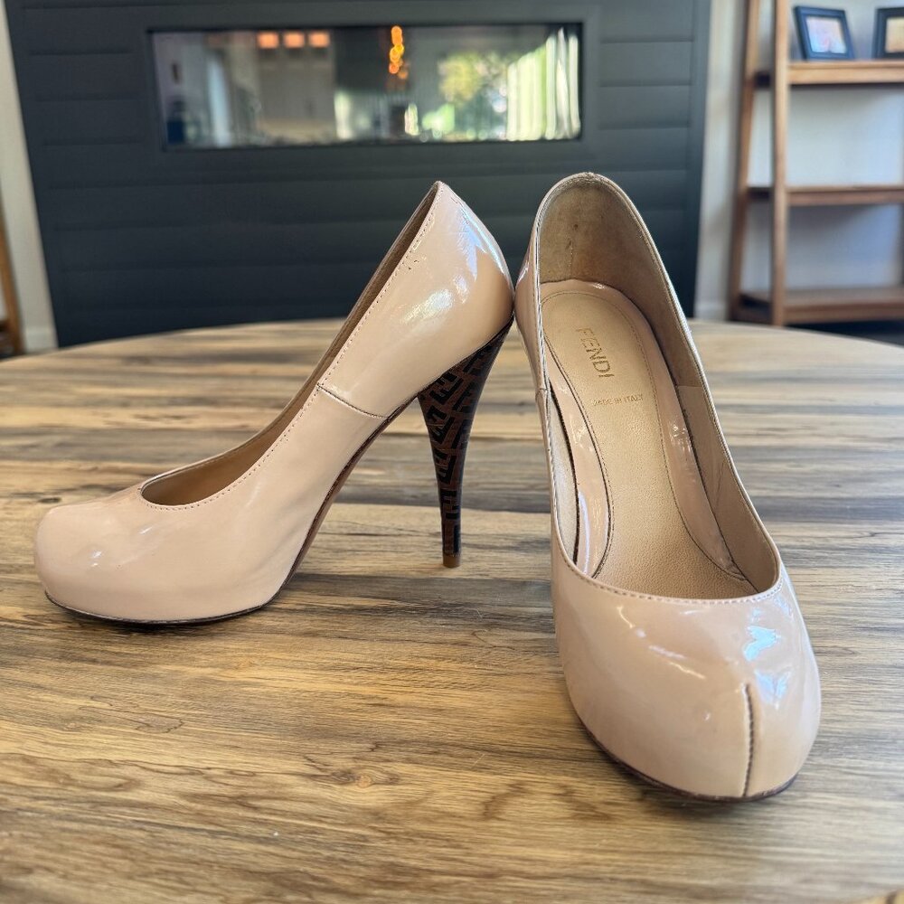 Fendi nude patent leather with signature FF logo detailed stiletto heels 37.5